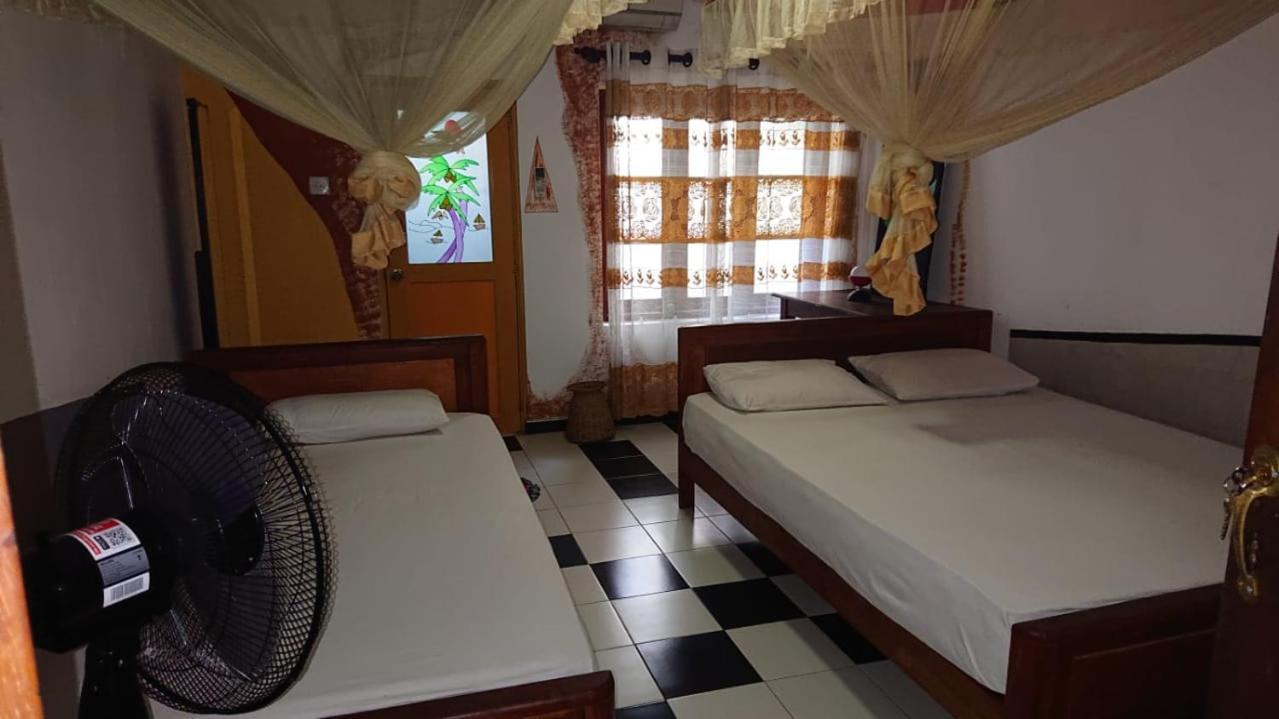 Leopard City Hostel Yala Tissamaharama Exterior foto